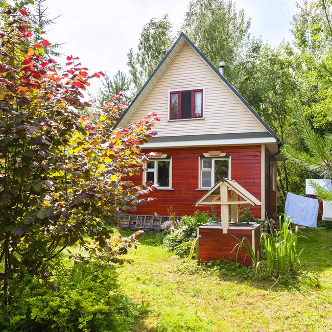 «Это неправда!» Юрист опроверг информацию о новых налогах на дачу с фундаментом