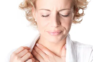 Откуда в миндалинах берутся пробки и как от них избавиться? Откуда в миндалинах берутся пробки и как от них избавиться?