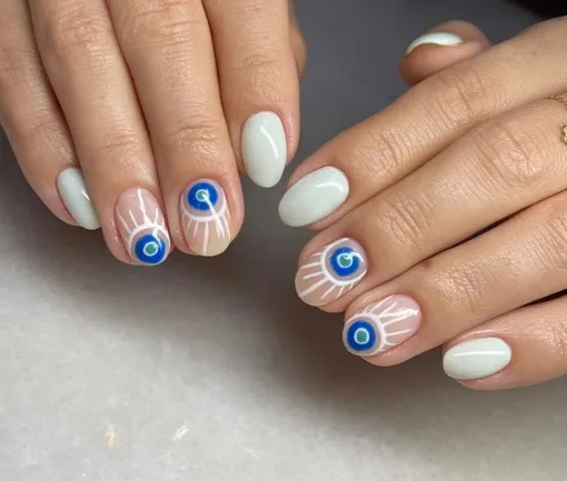 Маникюр с «Глазом Фатимы» Маникюр с «Глазом Фатимы»