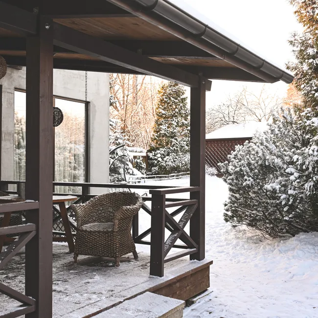 5 идей для обустройства террасы: тренды, которые останутся с нами в 2025 году