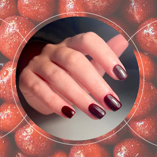 Чёрная вишня и пряный оранжевый: 7 глубоких сочных цветов маникюра для зимы 2026