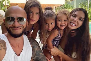 «Теперь можно рожать спокойно»: ожидающая четвертого ребенка Оксана Самойлова рассказала, что обязательно купить для новорожденного