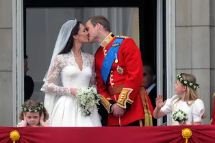 Как за 12 лет изменилась внучка принцессы Маргарет, которая была цветочницей на свадьбе Уильяма и Кейт?