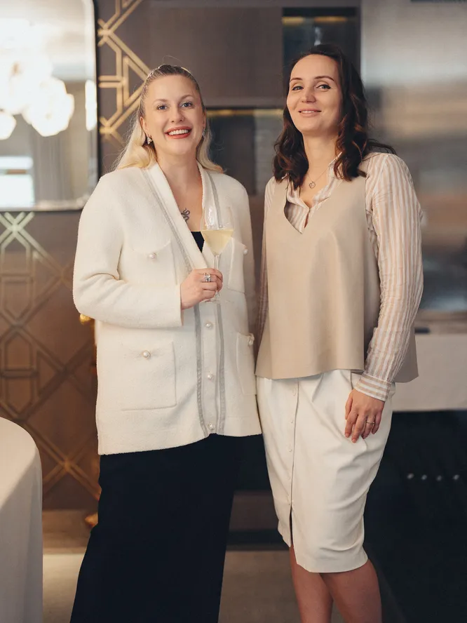 Дарья Тверская и Елена Старостина, Cassiopea