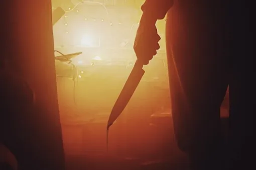 Фото с ножом во рту: 18-летний студент убил 15-летнюю школьницу Фото с ножом во рту: 18-летний студент убил 15-летнюю школьницу