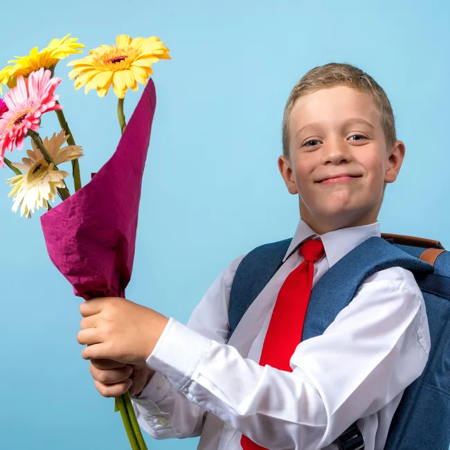 Уложиться в тысячу рублей: спросили у флориста, как собрать красивый букет к 1 сентября, не переплатив