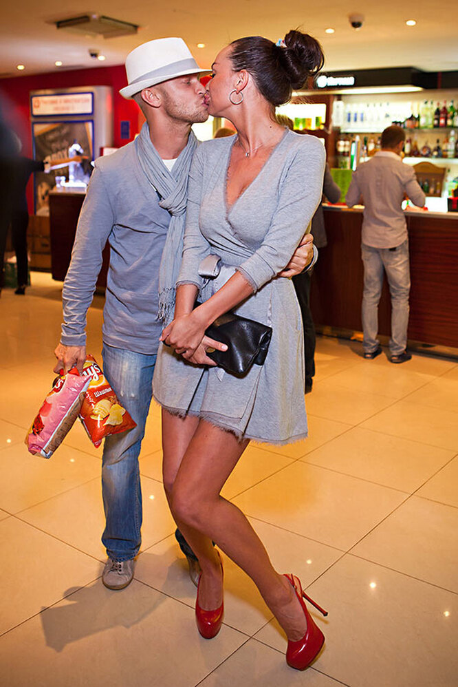 Наталья Кустинская жалаңаш