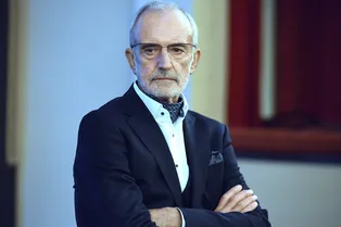 Театр имени Евгения Вахтангова лишился худрука с зарубежным гражданством