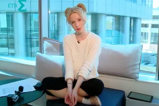 Певица Лиза Монеточка отменяет концерты Певица Лиза Монеточка отменяет концерты