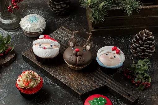 Новогодний кондитерский стиль: цветовые палитры, которые заменят классическое «красное с золотым» Новогодний кондитерский стиль: цветовые палитры, которые заменят классическое «красное с золотым»