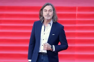 «Две недели торгуют моим "телом": Никас Сафронов разоблачил мошенничество