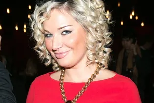 «Денег я не получал»: молодой муж Марии Максаковой не знает, куда делось 95 миллионов за квартиру