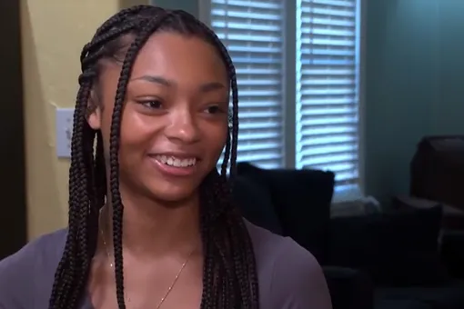 «Я посмотрела вниз — на моей руке висела акула»:19-летняя студентка отбилась от морской хищницы голыми руками «Я посмотрела вниз — на моей руке висела акула»:19-летняя студентка отбилась от морской хищницы голыми руками