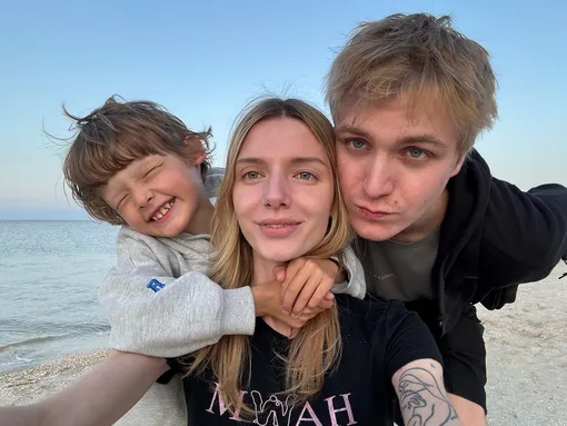 Валерия с мужем и сыном Валерия с мужем и сыном