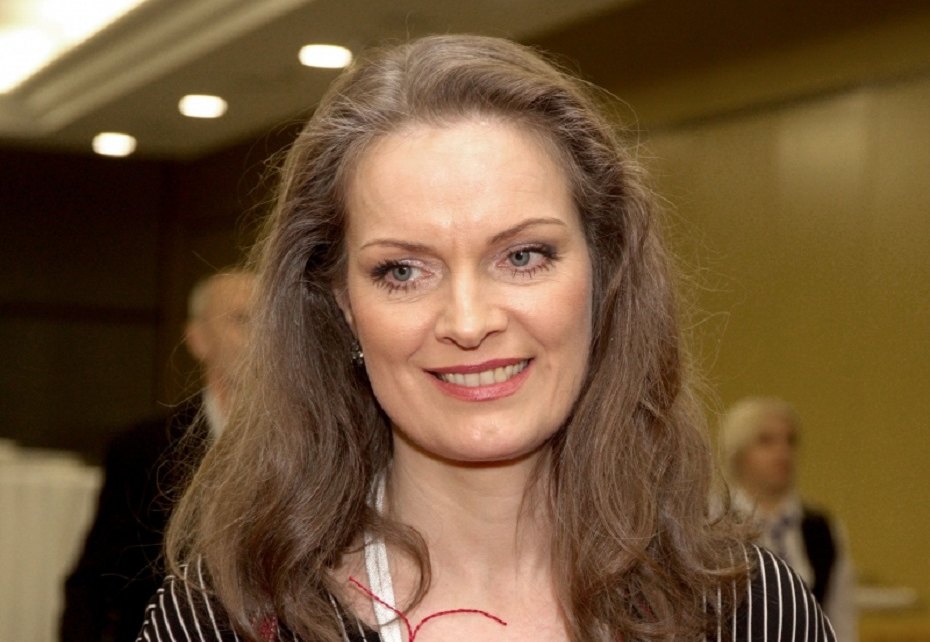 Тольяттидегі жағажайдағы секс Скринингі бар порно видео