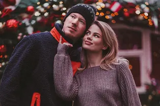 «Алена грациозна, как пантера»: Никита Пресняков с женой удивили поклонников «полетом» на кольцах «Алена грациозна, как пантера»: Никита Пресняков с женой удивили поклонников «полетом» на кольцах