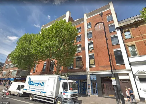 В 1987 году здание на Бетнал-Грин Роуд было переделано под многоквартирный дом. В распоряжении собственников услуги швейцара, обустроенная терраса на крыше и места для хранения велосипедов.