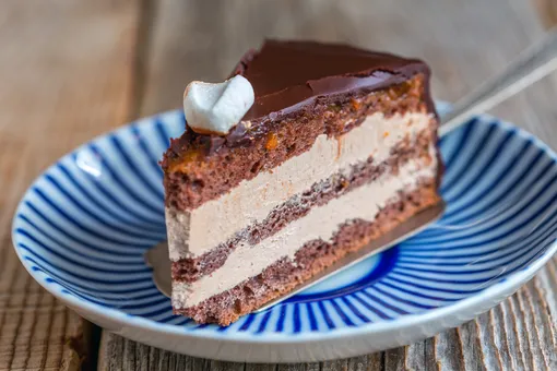 Торт «Прага» с манкой Торт «Прага» с манкой