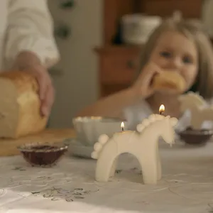 Свеча конёк-горбунок,