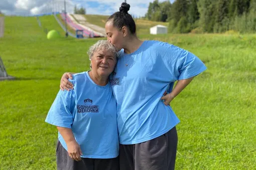 Две тонны веса: кто покинул шоу «Большие девочки» в первом выпуске