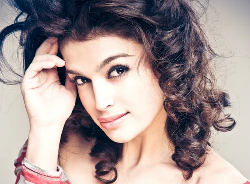 Что делать, если волосы быстро становятся жирными: избавьтесь от этих привычек Что делать, если волосы быстро становятся жирными: избавьтесь от этих привычек