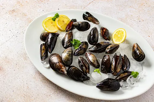 Елизавета II ввела запрет на употребление морепродуктов из-за опасности отравиться ими Елизавета II ввела запрет на употребление морепродуктов из-за опасности отравиться ими