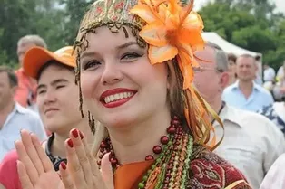 Отец выпавшей из окна с дочерью экс-солистки группы «Росичи» рассказал свою версию произошедшего