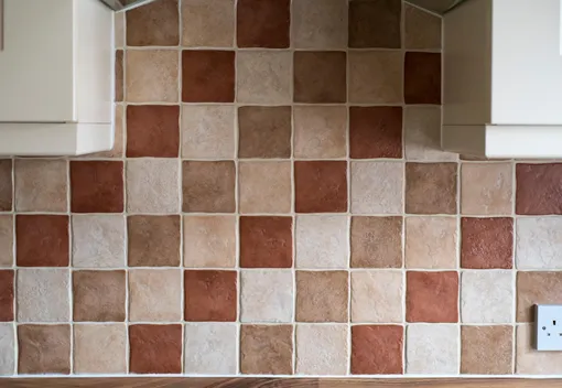 Этот «бабушкин» цвет возвращается в интерьер — в 2026 году он будет повсюду! Коричневый в моде!