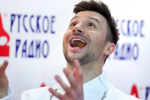 Сергея Лазарева проткнуло насквозь копье, упавшее сверху! Сергея Лазарева проткнуло насквозь копье, упавшее сверху!