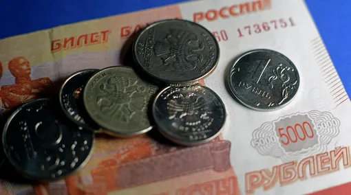 МРОТ в России с 1 января 2026 года составит 27 тысяч рублей 93 копейки