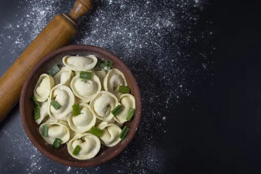 Класть пельмени нужно в теплую воде