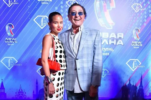 19-летняя Аврора Киба похвасталась 15 тысячами роз от Григория Лепса