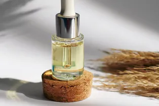 Что такое церамиды и как они защищают кожу