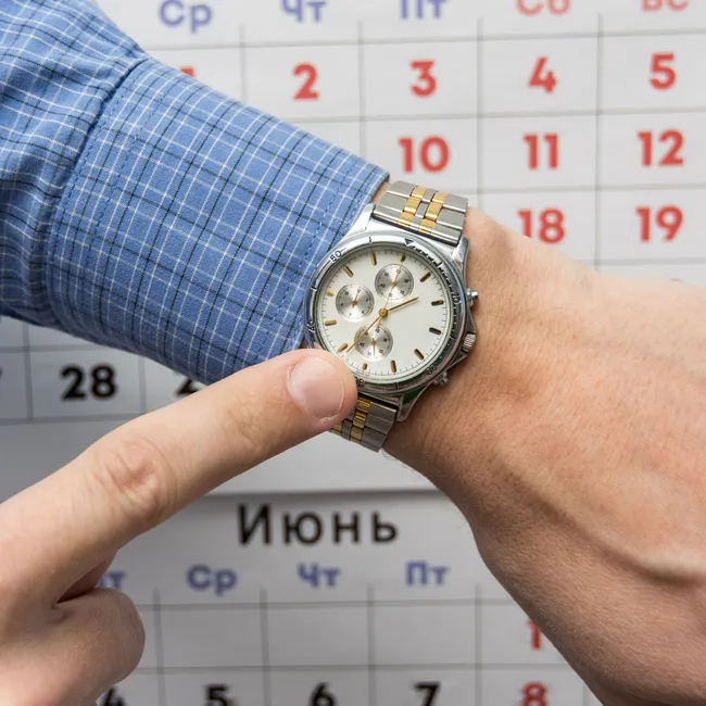 По три дня в неделю: россиянам обещают семь коротких рабочих недель в 2027 году