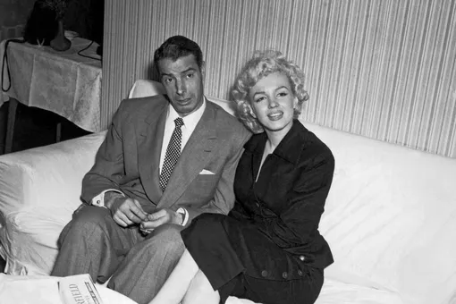 Похожи как две капли: «близняшка» Мэрилин Монро поселилась в ее доме