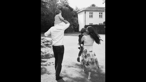 Герцог и герцогиня Сассекские с сыном Арчи и дочерью Лилибет