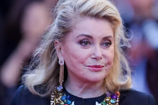 Катрин Денёв сыграла одну из главных ролей в картине «Марчелло Мио»