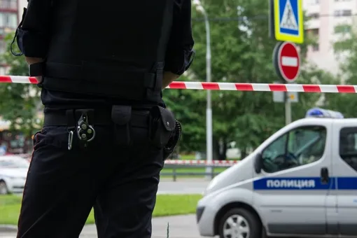 Стрельба в квартире в Москве: погибли четверо членов семьи Стрельба в квартире в Москве: погибли четверо членов семьи