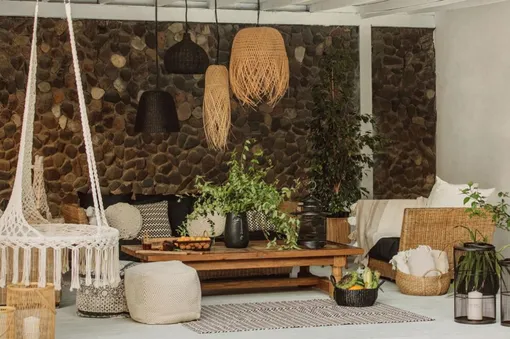 Отличительная черта стиля бохо — мебель разных форм и размеров Отличительная черта стиля бохо — мебель разных форм и размеров