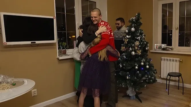 Нажми и смотри