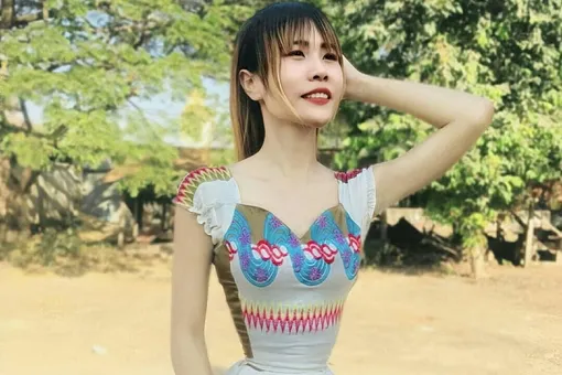 Так не бывает! Девушка рисует скелеты звезд, доказывая, что тела отфотошоплены Так не бывает! Девушка рисует скелеты звезд, доказывая, что тела отфотошоплены