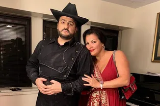 «Мальчику повезло»: Юсиф Эйвазов трогательно поздравил десятилетнего Тьяго Нетребко с днем сыновей «Мальчику повезло»: Юсиф Эйвазов трогательно поздравил десятилетнего Тьяго Нетребко с днем сыновей