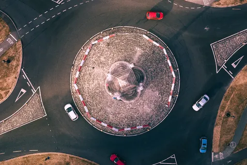 Десятки водителей не знают ответ на этот вопрос из ПДД: спорим, и вы ошибётесь? Десятки водителей не знают ответ на этот вопрос из ПДД: спорим, и вы ошибётесь?