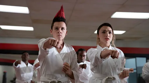 Кадр из сериала «Кобра Кай» Кадр из сериала «Кобра Кай»