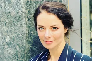 «Мы все в одном платье»: Елена Лядова, Марина Александрова и другие звезды снимаются в белом платье, чтобы помочь детскому хоспису «Мы все в одном платье»: Елена Лядова, Марина Александрова и другие звезды снимаются в белом платье, чтобы помочь детскому хоспису