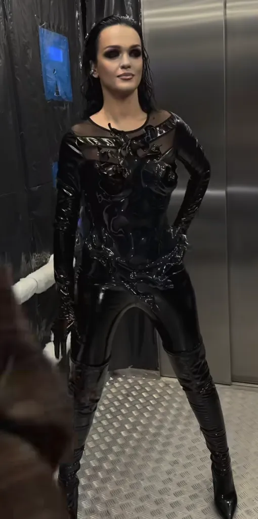 Певица Слава