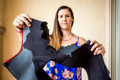 «Я билась ради своих детей». Женщина голыми руками сразилась с акулой