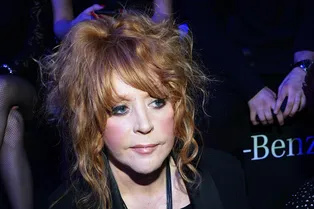 «Помолюсь за тебя»: Алла Пугачева обратилась к отдавшему её песни другим Илье Резнику «Помолюсь за тебя»: Алла Пугачева обратилась к отдавшему её песни другим Илье Резнику