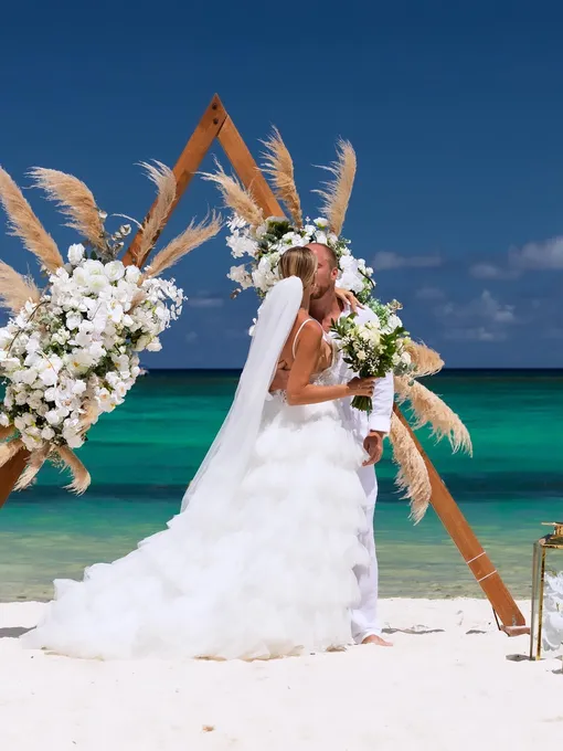 Свадьба Марии и Игоря в январе 2025 года Свадьба Марии и Игоря в январе 2025 года