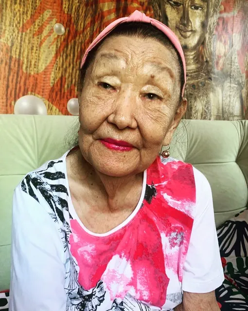 Мама Александры Буратаевой фото